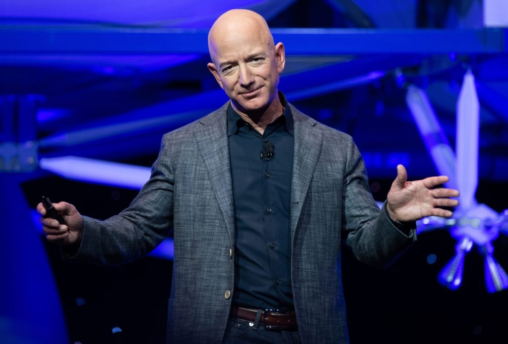 Hãy quyết đoàn như Jeff Bezos đưa một startup tiến nhanh hơn